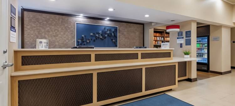 贝斯特韦斯特优质酒店奥兰多东 - 中弗罗里达大学地区(Best Western Plus Orlando East- UCF Area)图片