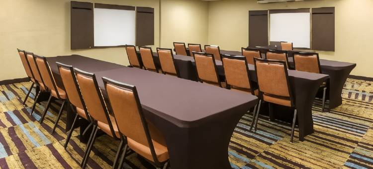 达拉斯中央公园万枫酒店(Fairfield Inn & Suites Dallas Park Central)图片