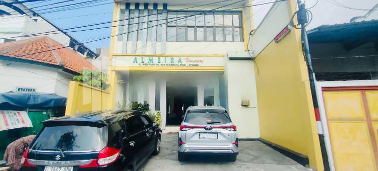 OYO 90442 阿尔梅拉伊斯兰家庭旅馆(OYO 90442 Almeira Homestay Syariah Sub)图片