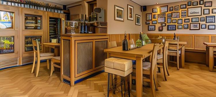 绿花环历史葡萄酒酒店(Weinhotel des Riesling Zum Grünen Kranz)图片