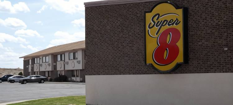 斯特林速8酒店(Super 8 by Wyndham Sterling CO)图片