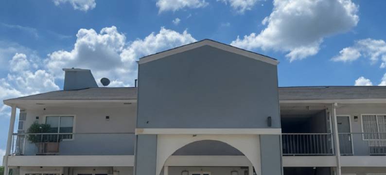 特勒尔温德姆速8酒店(Super 8 by Wyndham Terrell)图片