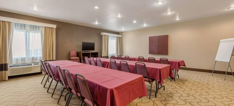 沃伦 I-69 舒适酒店(Comfort Inn Warren I-69)图片