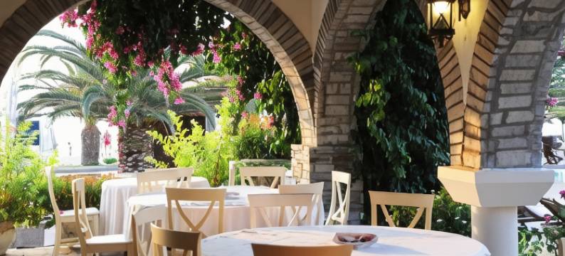 阿萨马里斯海滩酒店(Assa Maris Beach Hotel)图片