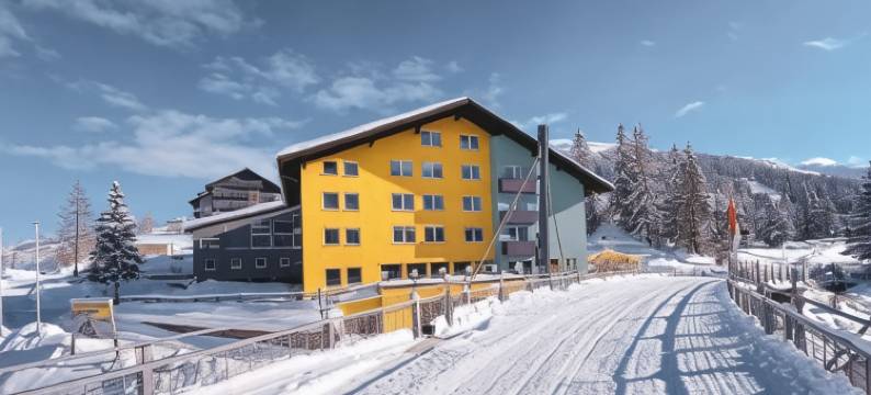 基地山经济型酒店(Basekamp Mountain Budget Hotel)图片