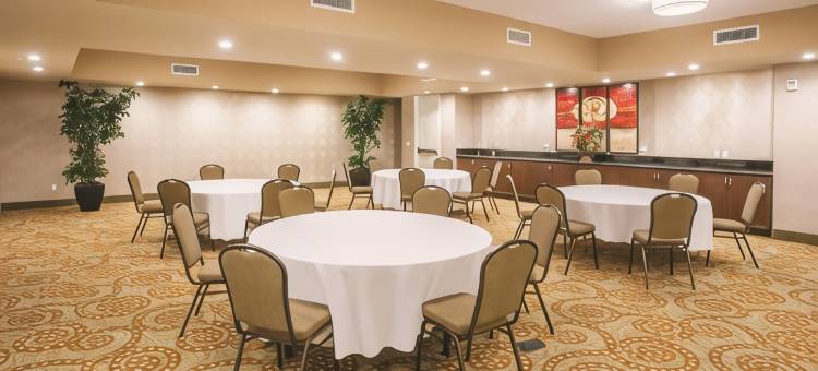 帕索罗布尔斯拉昆塔温德姆套房酒店(La Quinta Inn & Suites by Wyndham Paso Robles)图片