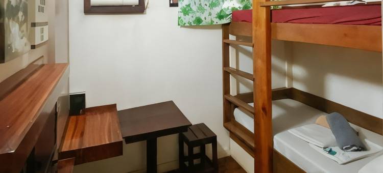 红多兹酒店@纳苏格布苏基特尔经济酒店(RedDoorz @ Sukitel Budget Hotel Nasugbu)图片