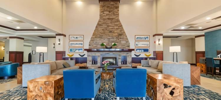 弗朗特皇家蓝岭沙道斯希尔顿逸林酒店(DoubleTree by Hilton Front Royal Blue Ridge Shadows)图片