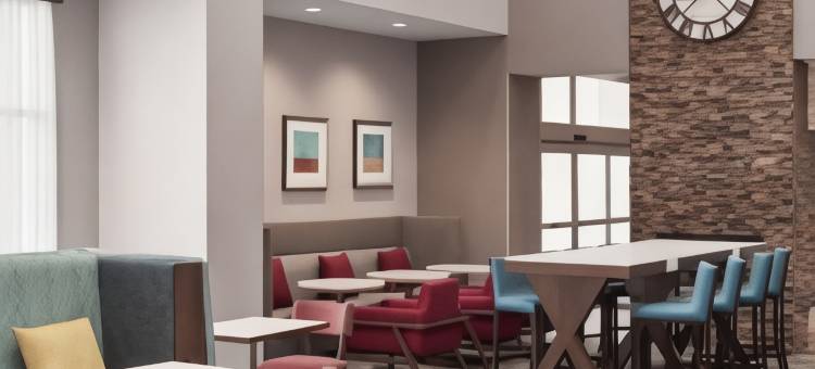 希尔顿旗下欢朋酒店及套房-基洛纳机场(Hampton Inn & Suites by Hilton Kelowna Airport BC)图片