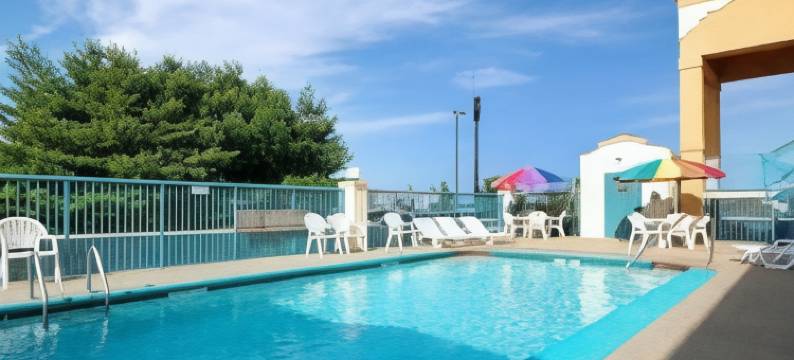 富兰克林呗盟套房酒店(Baymont by Wyndham Franklin)图片