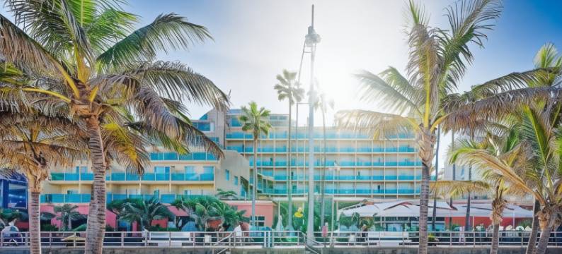 公牛雷纳伊莎贝尔 SPA 酒店(Bull Reina Isabel & Spa)图片