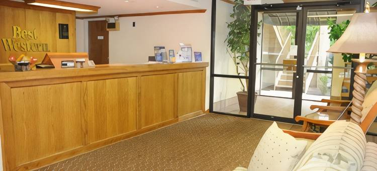 西赫勒纳的品质酒店及套房(Quality Inn & Suites West Helena)图片