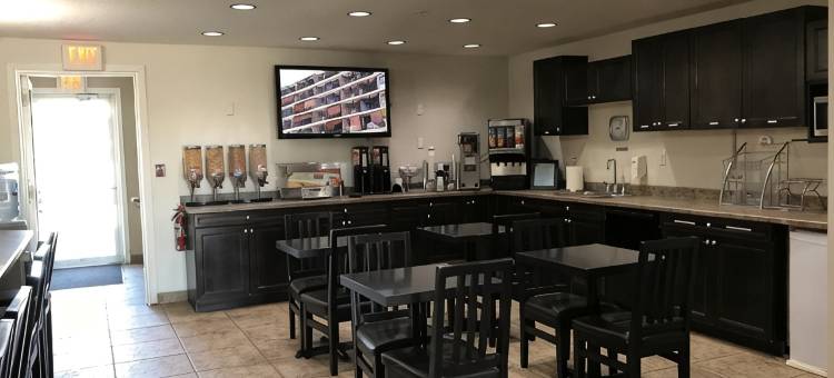 麦克默里堡速8酒店(Super 8 by Wyndham Fort McMurray)图片