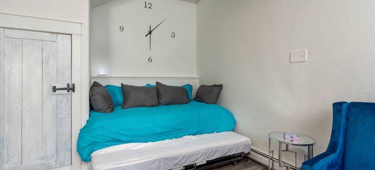 Lovely 2BA King Beds+2 Car Garage. Hidden Gem-Walk>Shops & Dining!图片