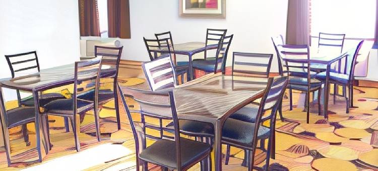 哥伦布东北戴斯套房酒店(Days Inn & Suites by Wyndham Columbus NE)图片