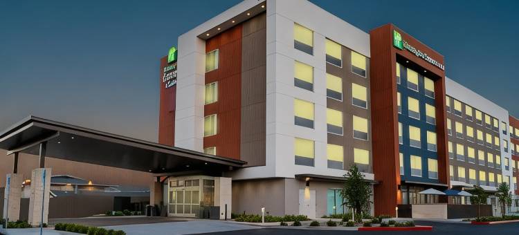 拉斯维加斯东特罗皮卡纳智选假日套房酒店(Holiday Inn Express & Suites Las Vegas - E Tropicana)图片