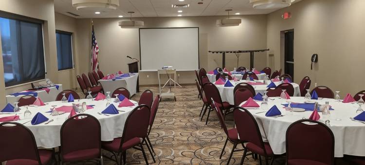 洲际酒店集团旗下尚佩恩假日酒店(Holiday Inn Champaign)图片