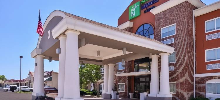 智选假日套房酒店埃尔金(Holiday Inn Express & Suites Elgin)图片