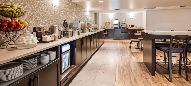 卡尔加里中心贝斯特韦斯特优质酒店(Best Western Plus Calgary Centre Inn)图片