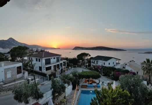 Arya Hotel Karaburun Hotel Overview