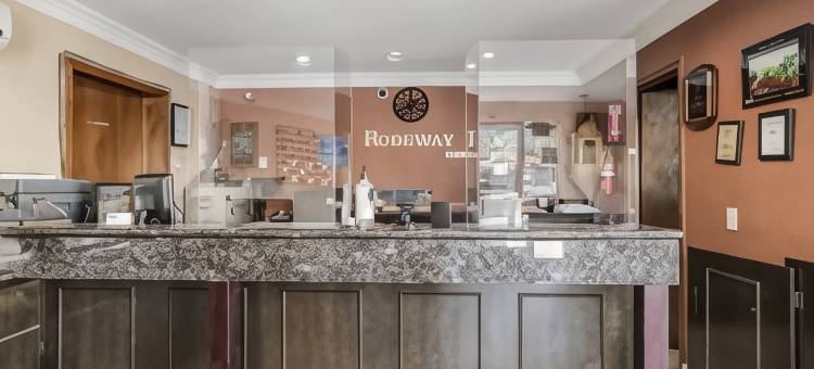 罗德威酒店-蒂梅丘拉老城(Rodeway Inn Old Town Temecula)图片