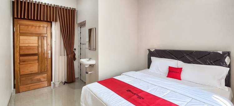 廖内省Kandis红多兹酒店-The Nawasena(RedDoorz @ The Nawasena Kandis Riau)图片