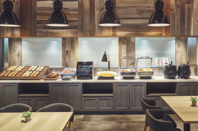 Holiday Inn Express Osaka City Centre - Midosuji Over view