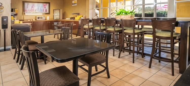 亚特兰大石山戴斯酒店(Days Inn by Wyndham Atlanta Stone Mountain)图片