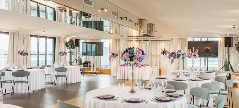 威尔顿河畔水疗酒店(Wellton Riverside Spa Hotel)图片