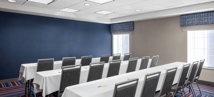 威廉斯堡广场州立学院欢朋酒店套房(Hampton Inn & Suites State College at Williamsburg Square)图片