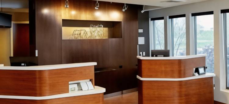 兰辛万怡酒店(Courtyard Lansing)图片