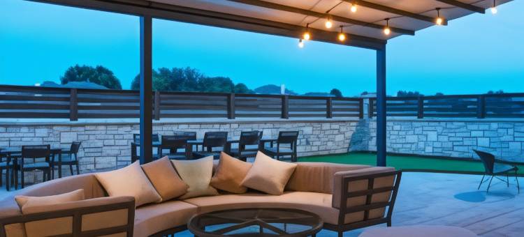 Courtyard Dallas Grand Prairie图片