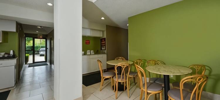 理查森-达拉斯品质酒店及套房(Quality Inn & Suites Richardson-Dallas)图片