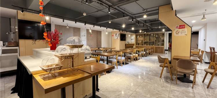 五悦·悦心酒店(上饶万力时代金龙岗青年艺术街区店)图片
