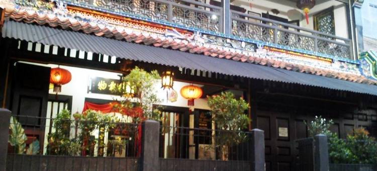 唐格朗黄蜂酒店(Yellow Bee Tangerang)图片