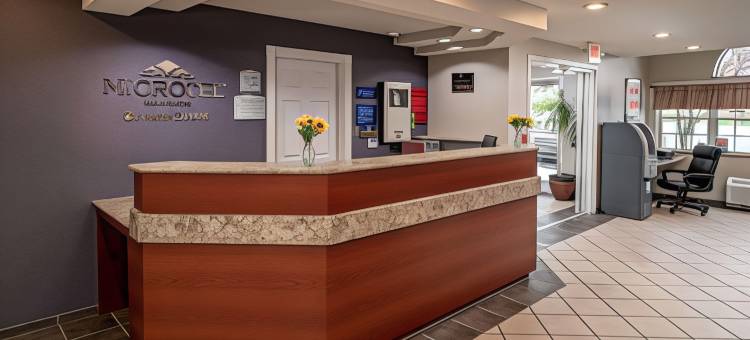 贝克利东温德姆麦客达套房酒店(Microtel Inn & Suites by Wyndham Beckley East)图片