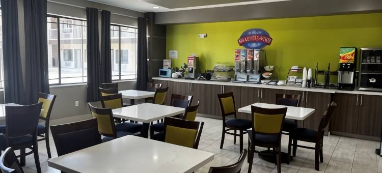 布赖恩-大学城呗盟套房酒店(Baymont by Wyndham Bryan College Station)图片