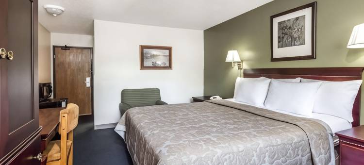 汉普顿速8酒店(Super 8 by Wyndham Hampton)图片