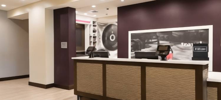 费耶特维尔欢朋套房酒店(Hampton Inn & Suites Fayetteville)图片