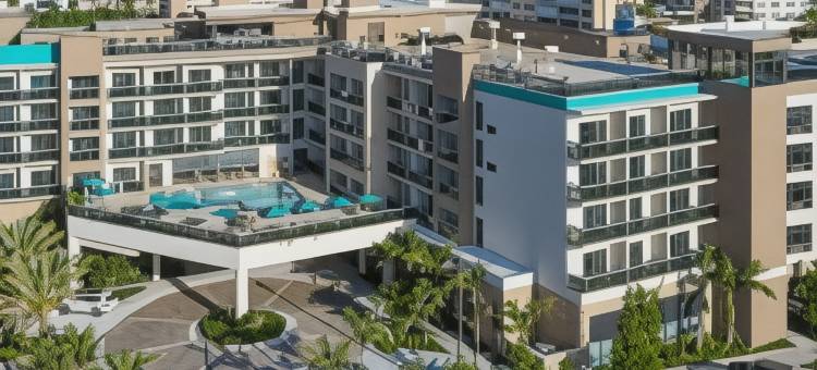 帕诺滩码头希尔顿Tru酒店(Tru by Hilton Pompano Beach Pier)图片