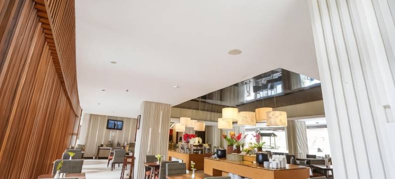 阿斯顿瑟尔滨海酒店及会议中心 - 邦加(Soll Marina Hotel & Conference Center Bangka)图片