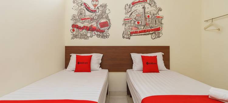 红多兹酒店-丹戎杜伦(RedDoorz Plus @ Suba Hotel Tanjung Duren)图片