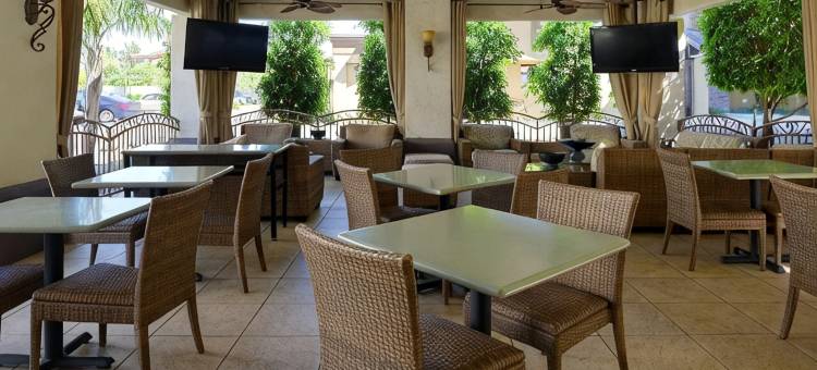 凤凰城贝蒙特/坦佩大学酒店及套房by Wyndham(Baymont Inn & Suites by Wyndham Tempe University/Phoenix)图片