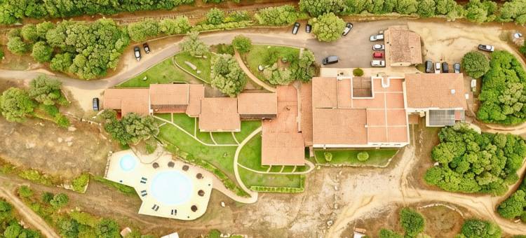 瑞雷斯瓦尔卡拉那酒店(Hotel Valkarana Country Relais)图片