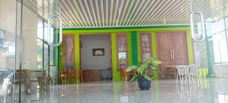 武吉丁宜阿兹兹亚99号伊斯兰酒店(Hotel Azizyah 99 Syariah Bukittinggi)图片