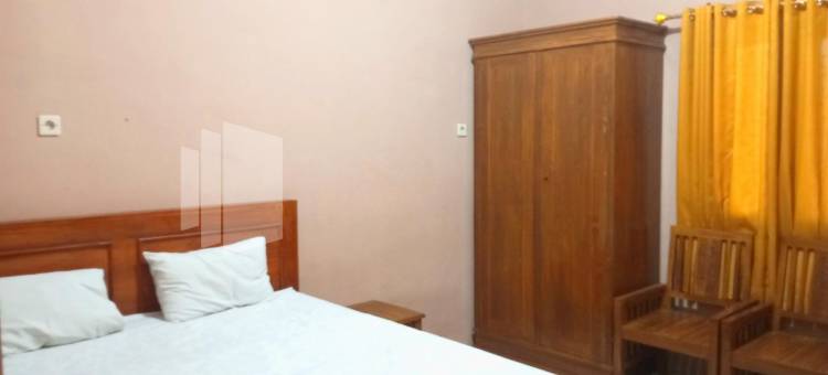 Isa Homestay Kudus Mitra Reddoorz图片