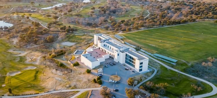霍斯潘迪姆格雷多斯山谷酒店(Hospedium Hotel Valles de Gredos Golf)图片