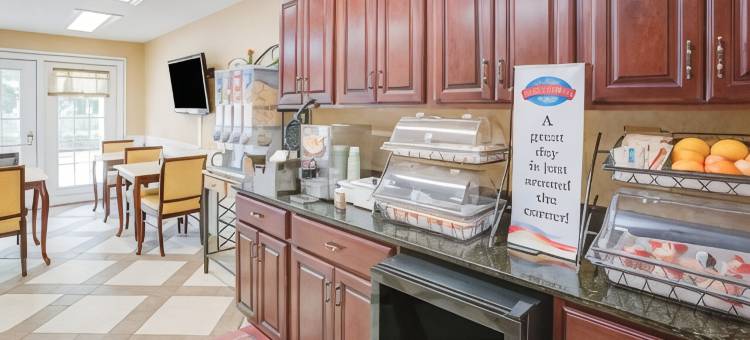 欧扎克呗盟套房酒店(Baymont by Wyndham Ozark)图片