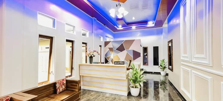 RedDoorz @ Gunari Guest House Merek Karo图片