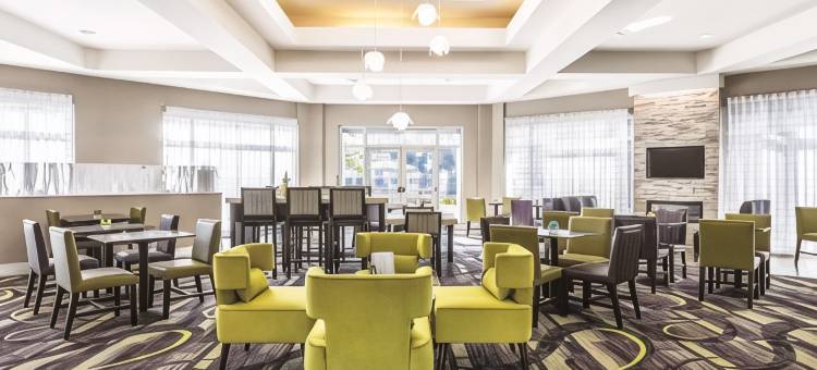 亚历山德里亚机场拉昆塔温德姆套房酒店(La Quinta Inn & Suites by Wyndham Alexandria Airport)图片